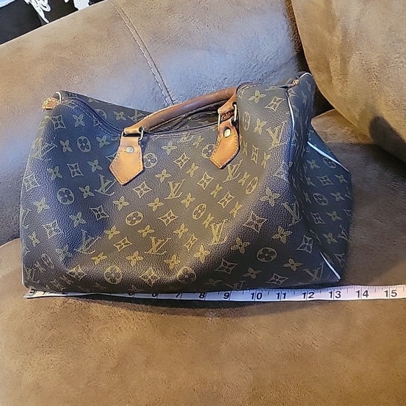 Lv bag a true vintage in like great condition - Picture 15 of 15